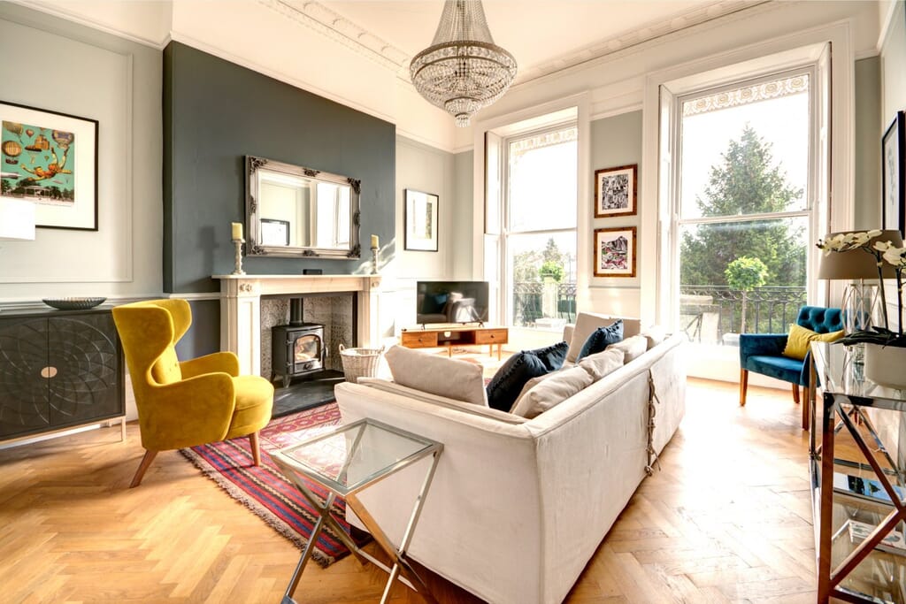 16-Lansdown-Flat-3-Living-room.jpg?w=1024&h=683&scale