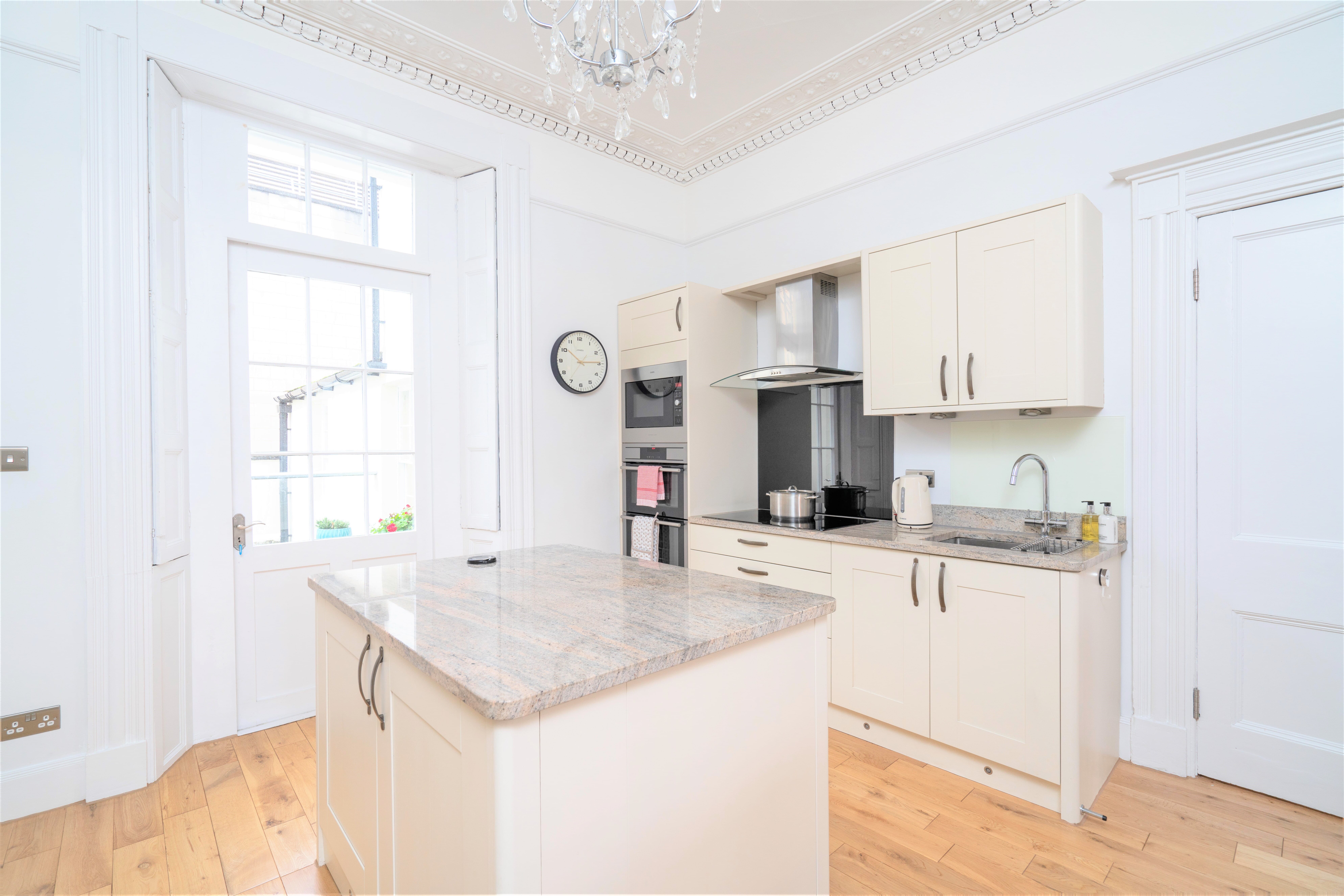 39-Rodney-Road-4-Bed-Apt-3.jpg?w=1024&h=683&scale