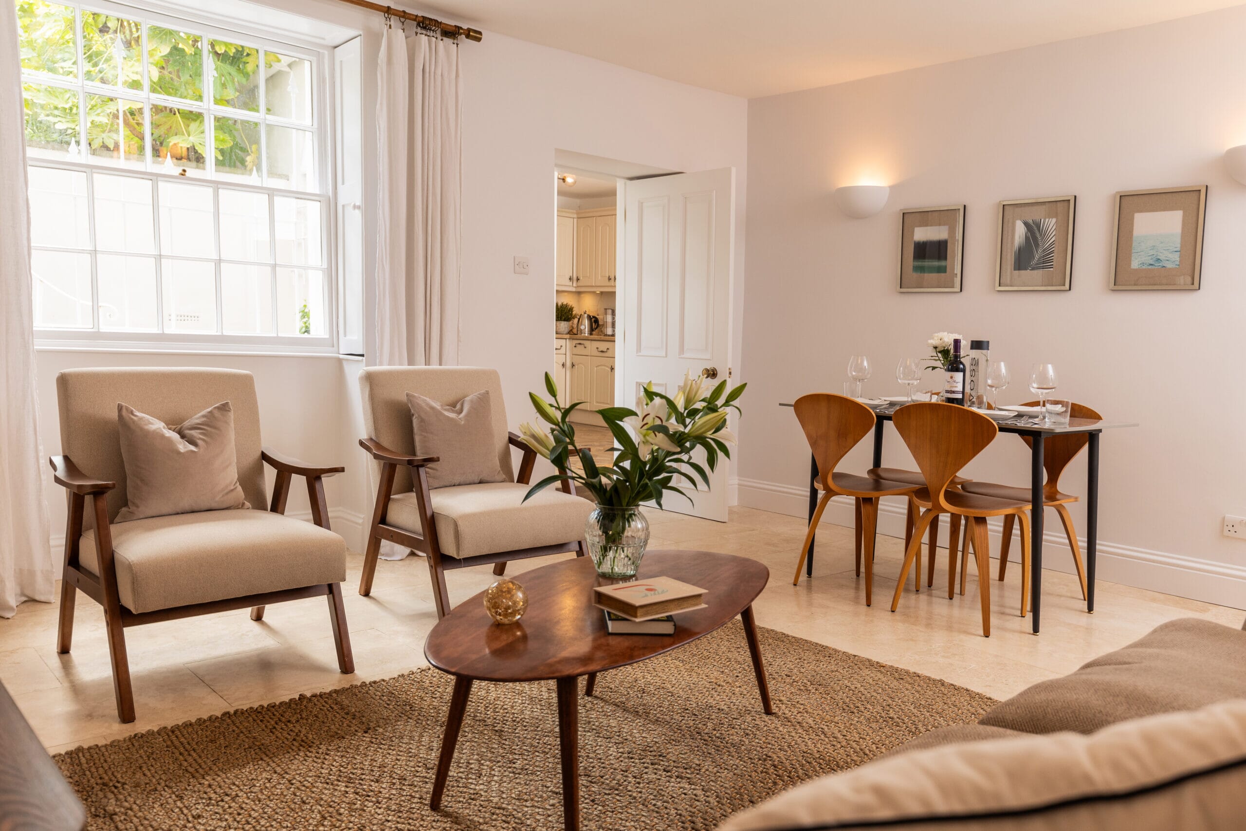 LA-WELLINGTON-HOUSE-2-BED-JPEGS-31-1-scaled.jpg?w=1024&h=683&scale