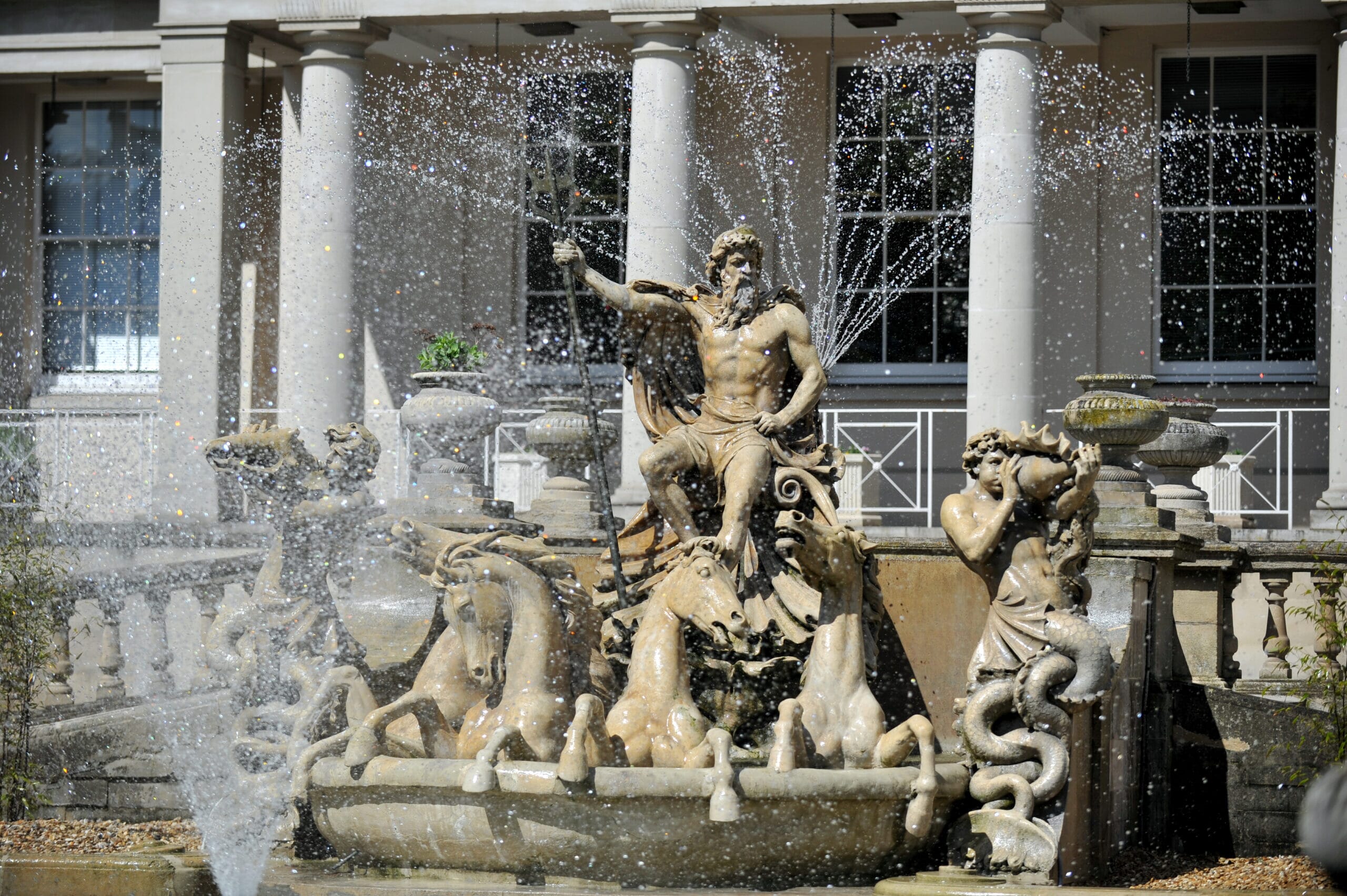 Cheltenham-Fountain-scaled.jpg?w=1024&h=681&scale